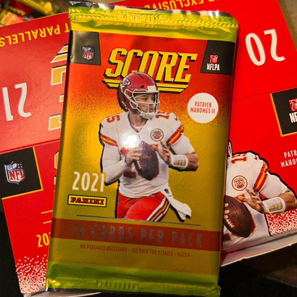 Score 2021 NFL Trading Cards Panini